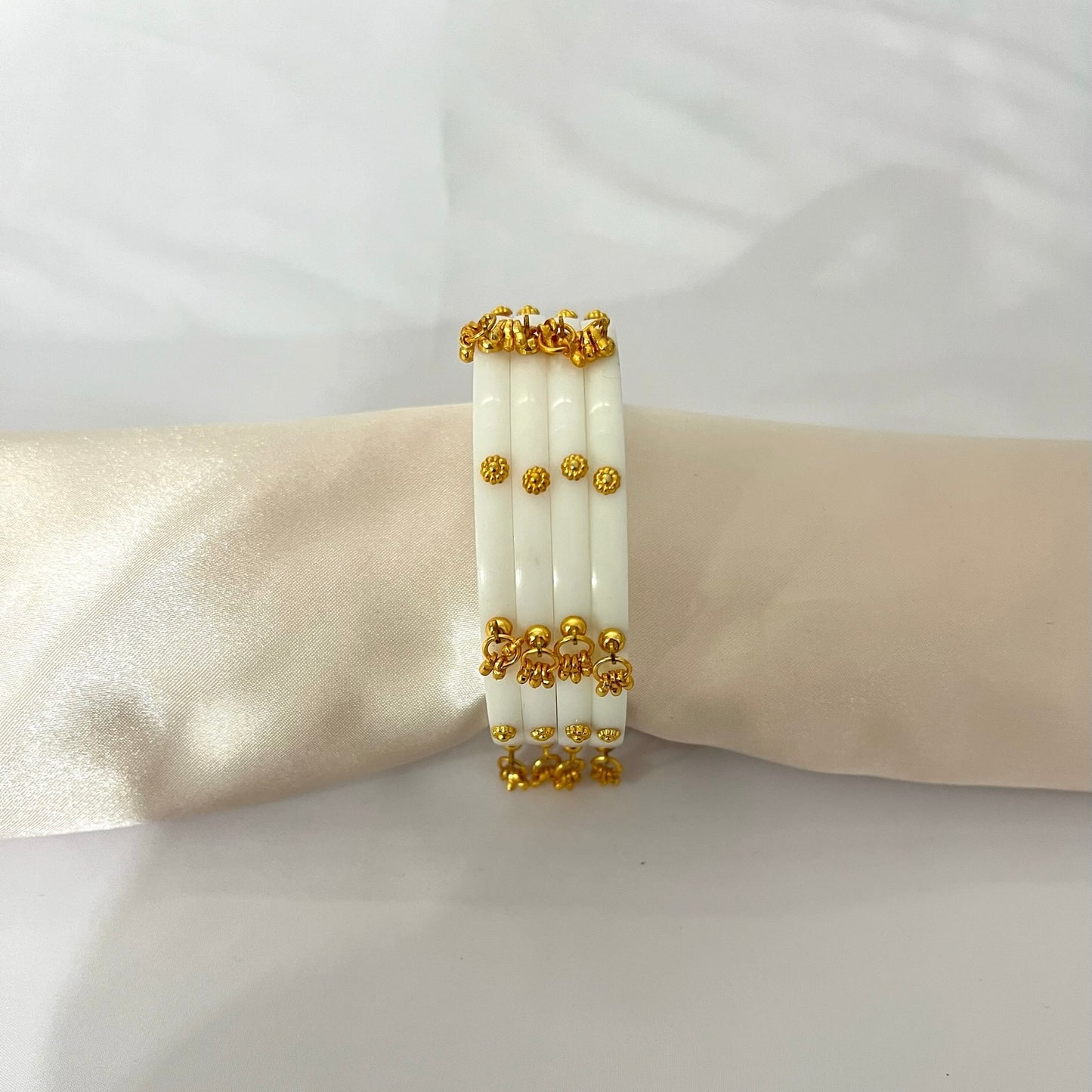 Set of 4 Gold and White Choora Bangles