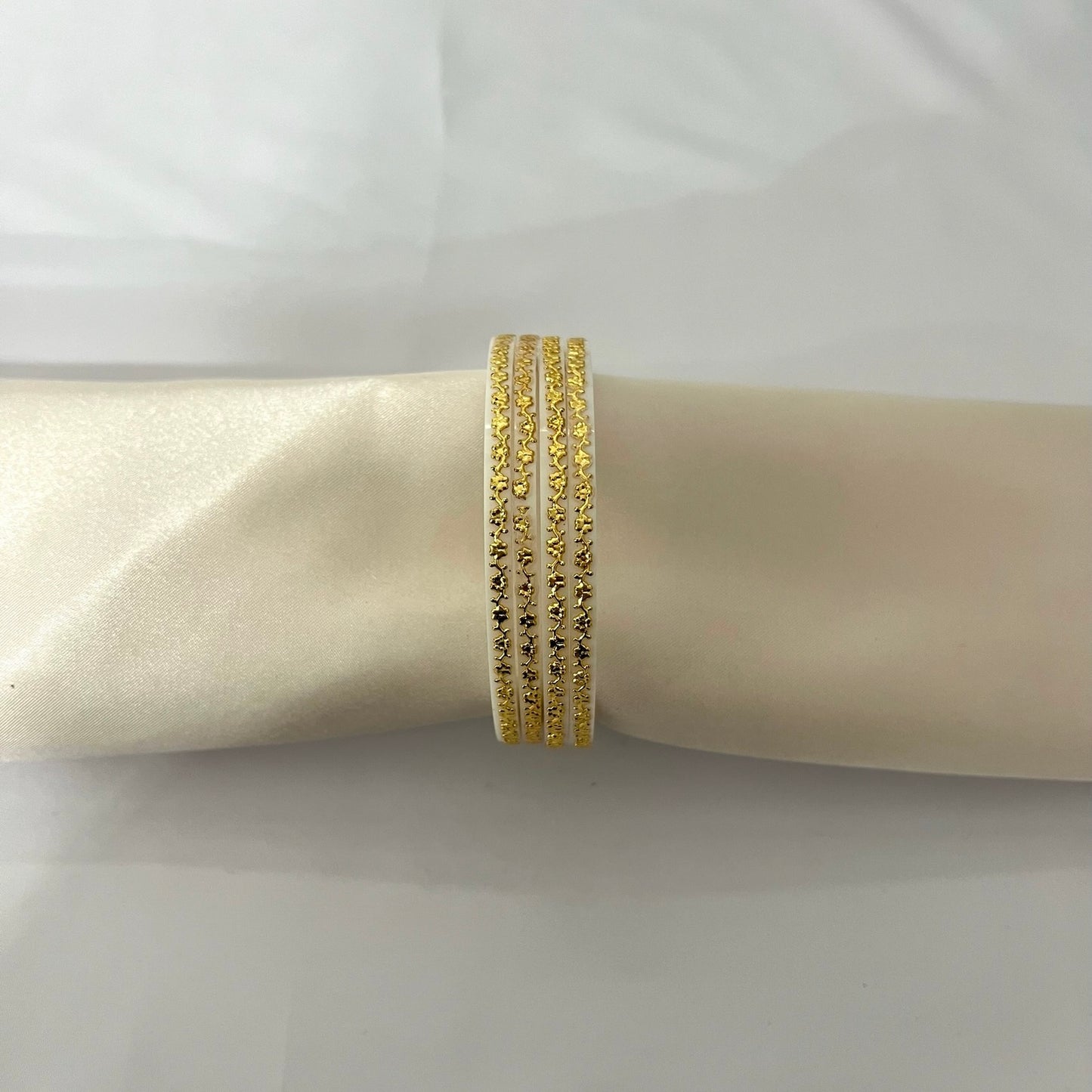 Set of 4 Gold and White Choora Bangles