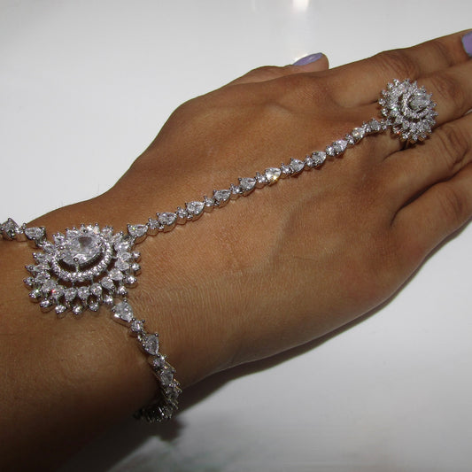 American Diamond Circle Silver Hand Piece