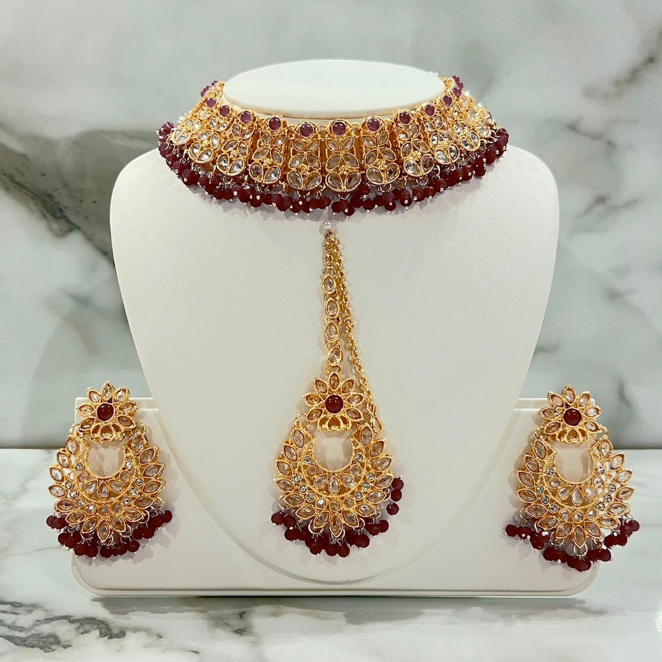 Choker Necklace, Earring and Tikka Set
