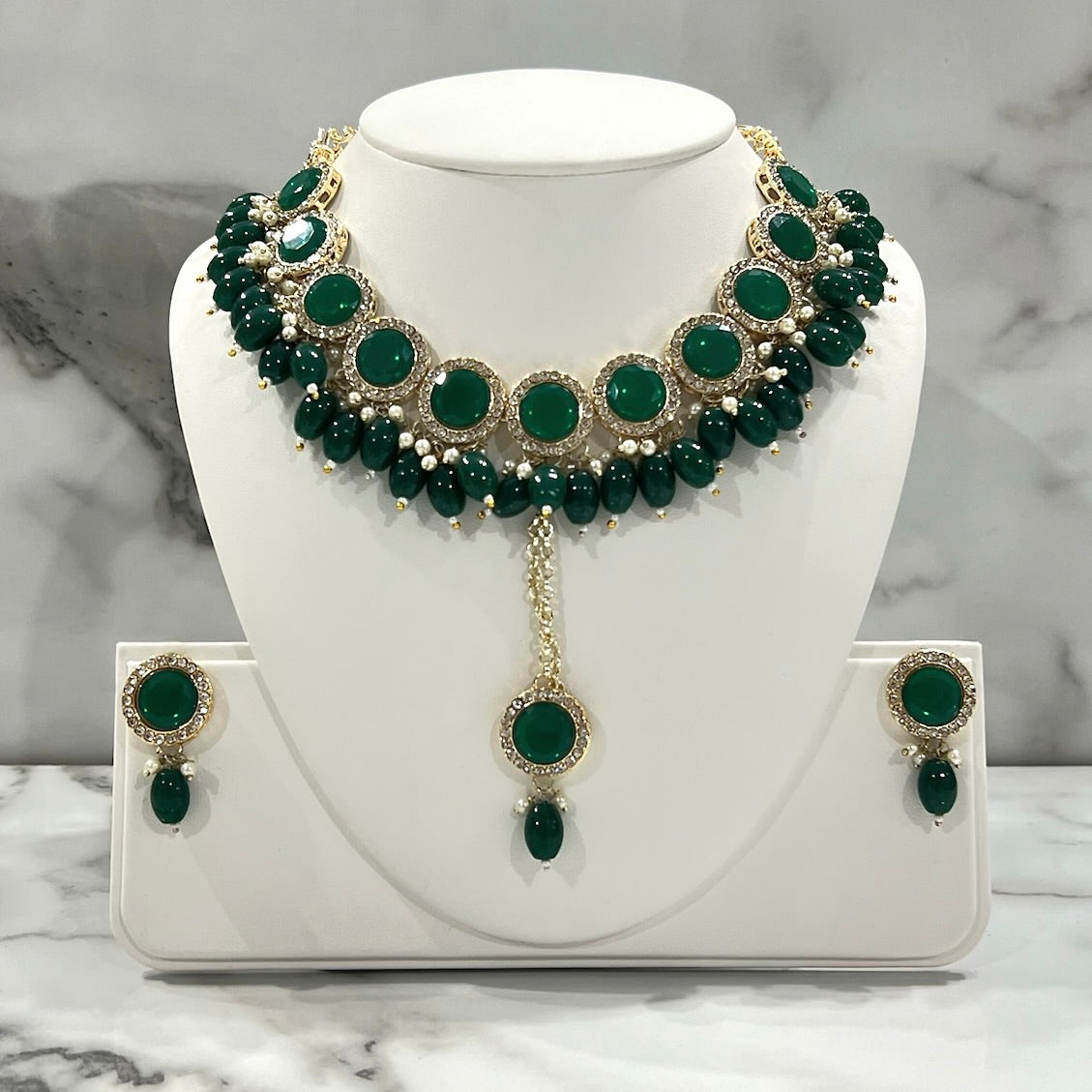 Circular Stone Choker/Neckline Set