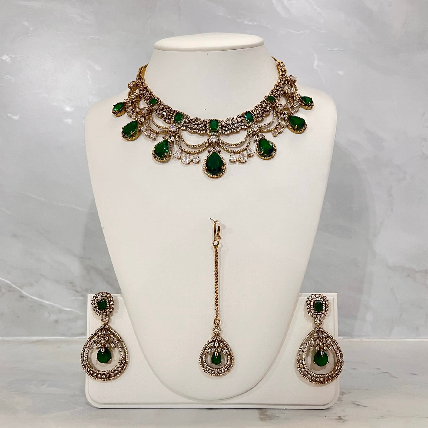 Teardrop American Diamond Neckline Set (Gold)