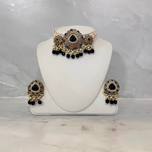 Pearl Choker Set with Large Kundan Stone