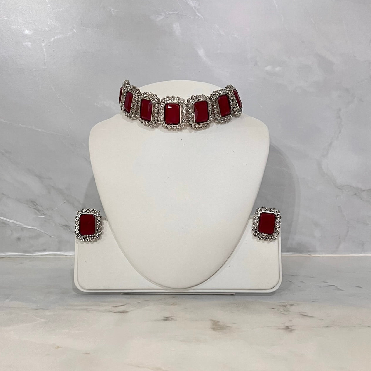 Square Choker Set