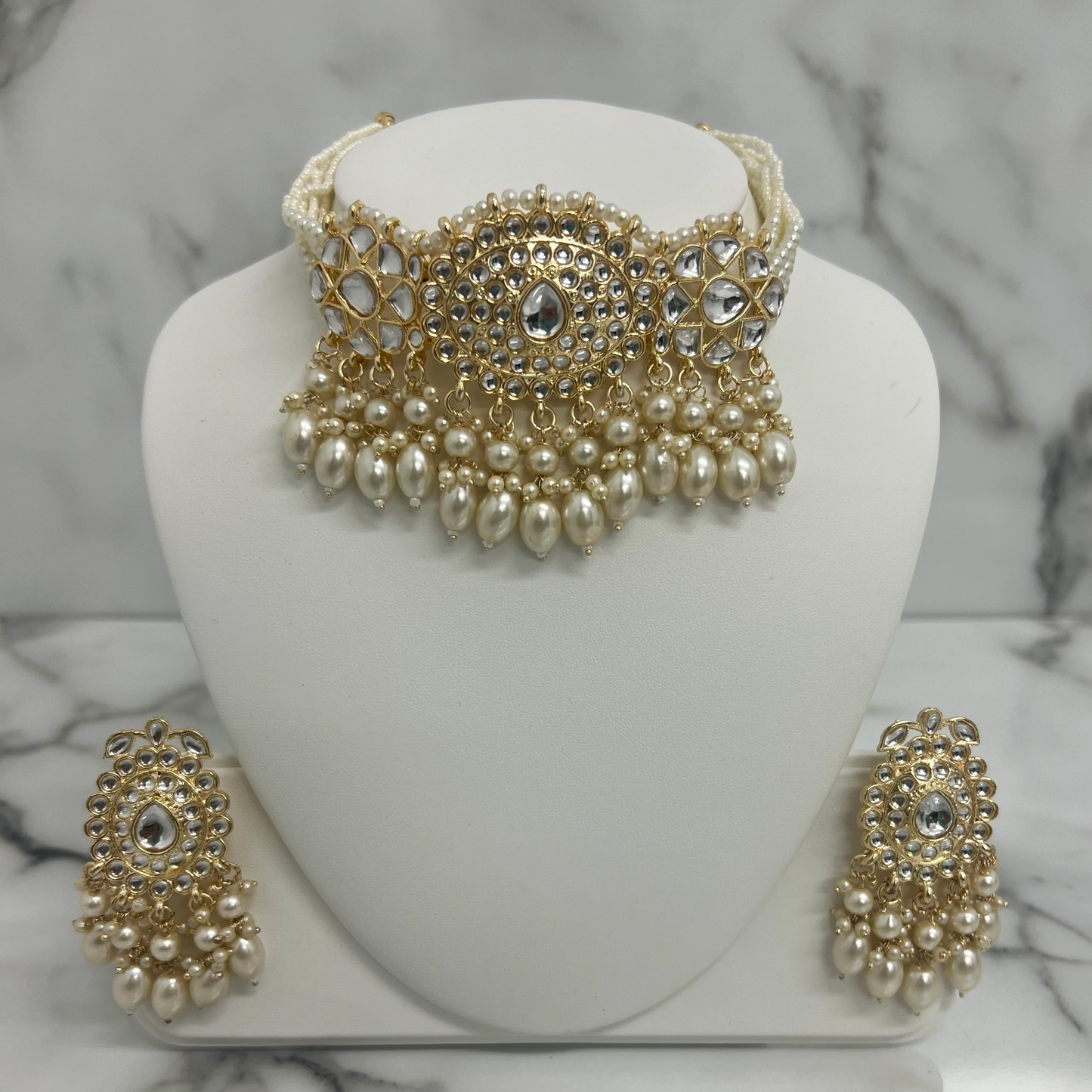 detailed choker and earring set, kundan and pearled, indian desi jewellery