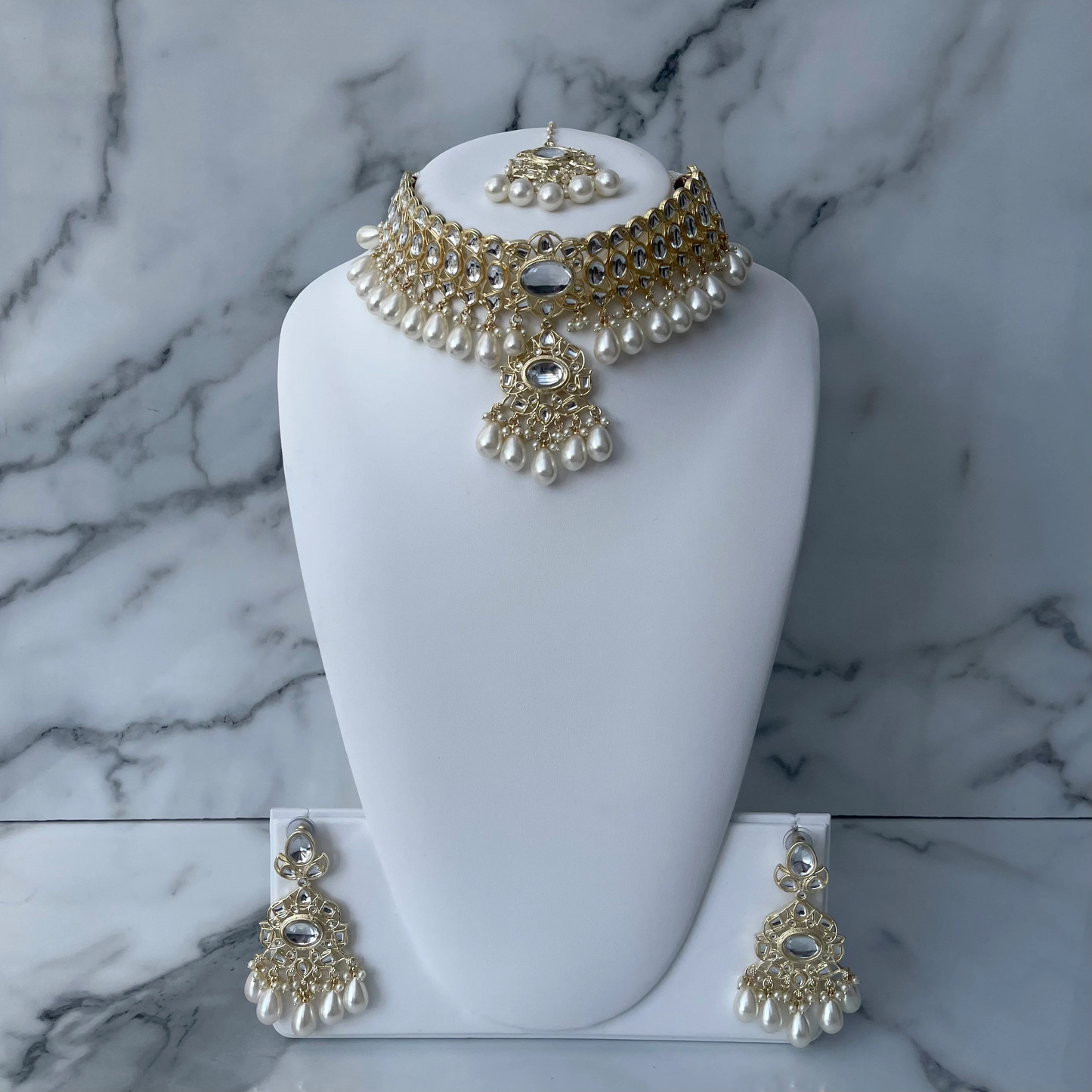 full set- choker, earring and tika, kundan and pearl beading, indian desi jewellery set